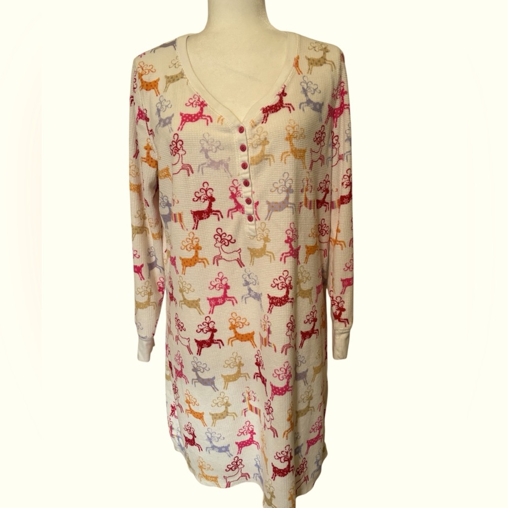 CHARTER CLUB Cream Thermal Sleep Shirt Playful Reindeers Size Large